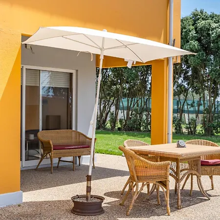 Wake Up With The Sea Breeze- With Pool 4